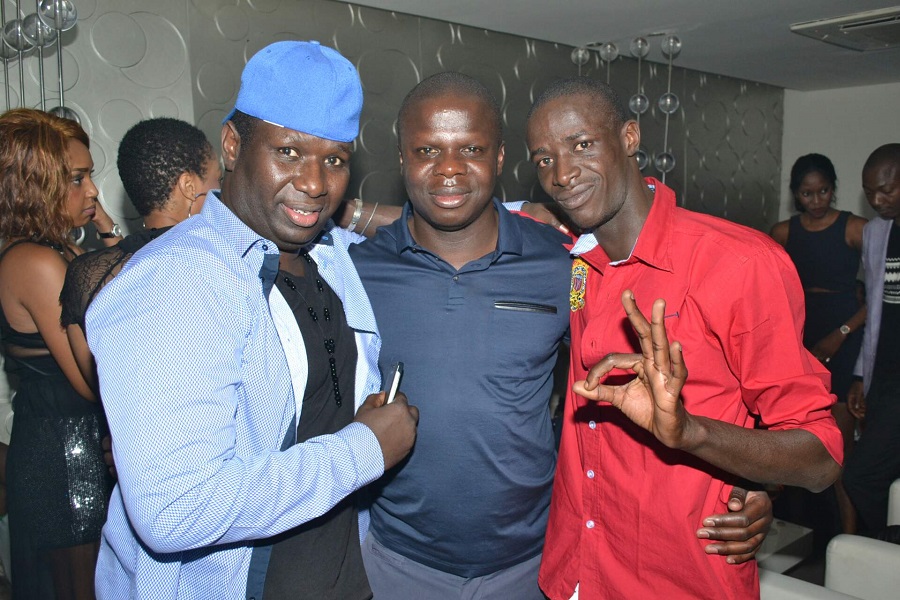 Revivez les images de la dernière soirée de Pape Diouf au Baramundi avant le "Grand Bégué" du 28 mars au grand théâtre.