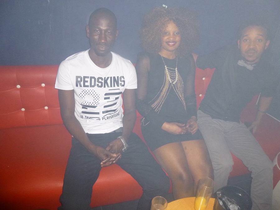 Le rendez-vous dominical de Paris, Adama Diagne et sa bande chauffent le Star Night. Regardez les images
