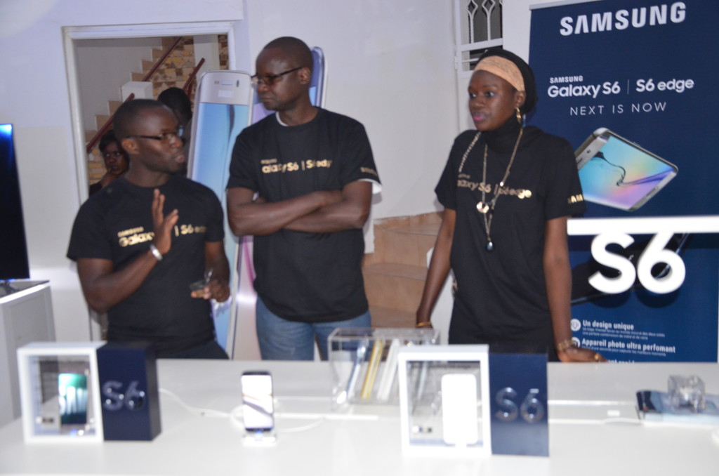 Cérémonie officielle de lancement du tout nouveau Samsung Galaxy S6 / S6 EDGE aux almadies …. Regardez