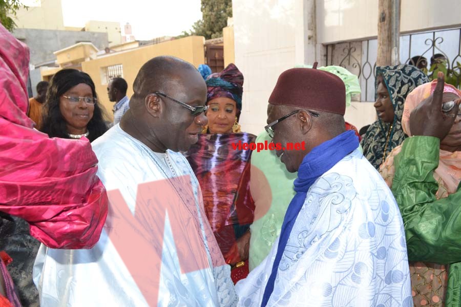 Les images du mariages du mariage de la fille de MBagnick Diop avec le mannequin Baye Bia. Regardez