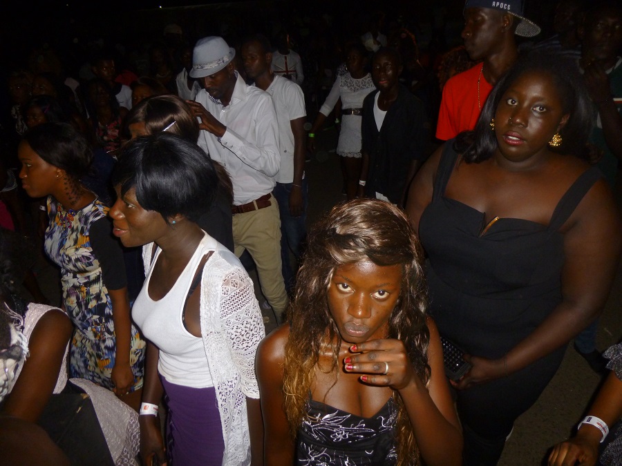 Dernière journée en Gambie: Pape Diouf impose sa loi et sa force au stadium de Bakao. Revivez les images.