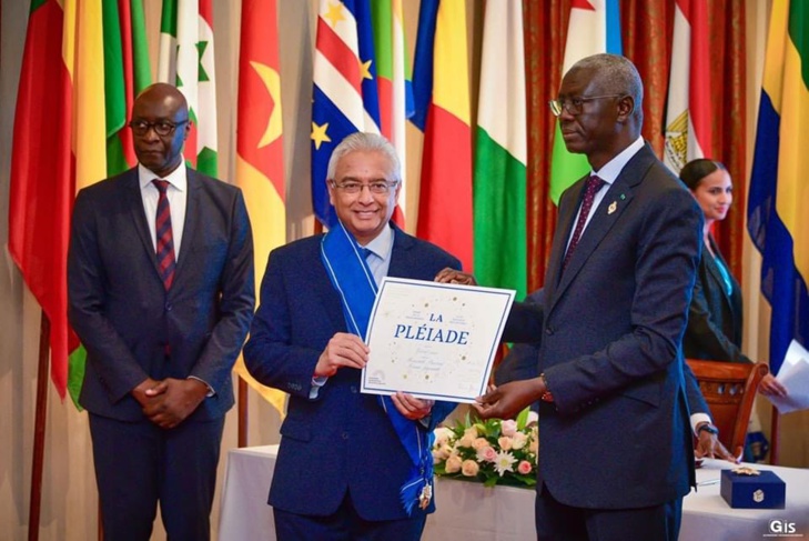 Photos: Cérémonies de remise de l’insigne de la Pléiade au PM mauricien et d’ouverture de la 15e CDP, à Balaclava, Republique de Maurice