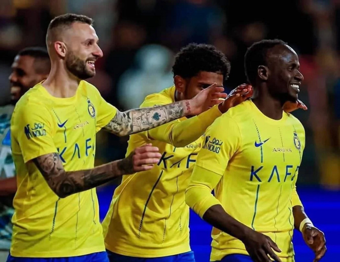 Football-King’s Cup : Avec un but de Sadio Mané, Al-Nassr bat Al-Khaleej et rejoint Al-Hilal en finale Football-King’s Cup : Avec un but de Sadio Mané, Al-Nassr bat Al-Khaleej et rejoint Al-Hilal en finale