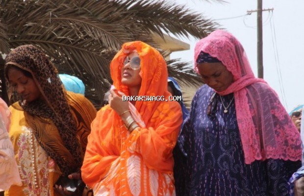 L’émotion était palpable à la morgue de l’hôpital le Dantec : Adja Diallo , Ndeye Ndack et Adja Ndoye ,inconsolables à la levée du corps de Maty Mbodji.