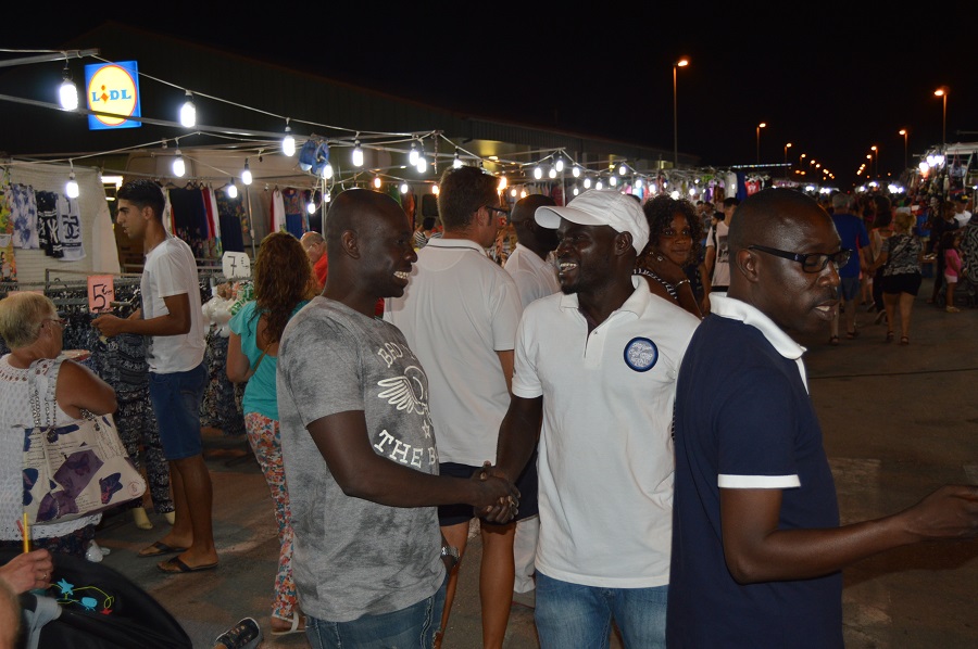 Reportage photos: Pape Diouf à la rencontre  des "Modous - Modous" de Alcacaress, Traviajores et de Mourcia en Espagne.