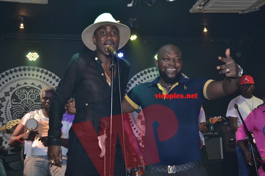 Les images de la soirée de Waly Seck au Baramundi.