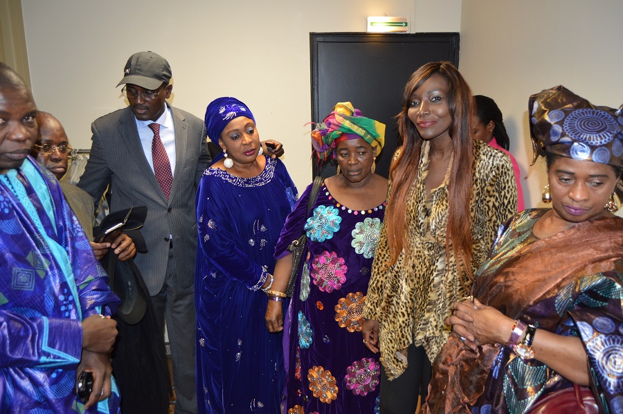 PHOTOS + VIDEO: L'ex DG de la COSEC Amadou Kane Diallo en compagnie de sa délégation au Dock Haussman de Paris.