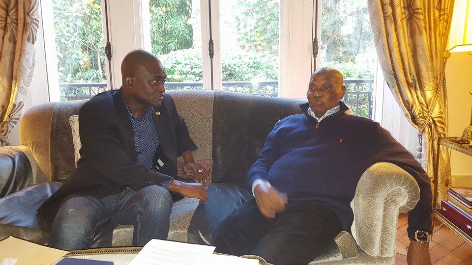  Photos +video :Le président Wade recevant à Versailles Abdoulaye Mamadou Guissé, président du parti Mcss Fulla Ak Fayda