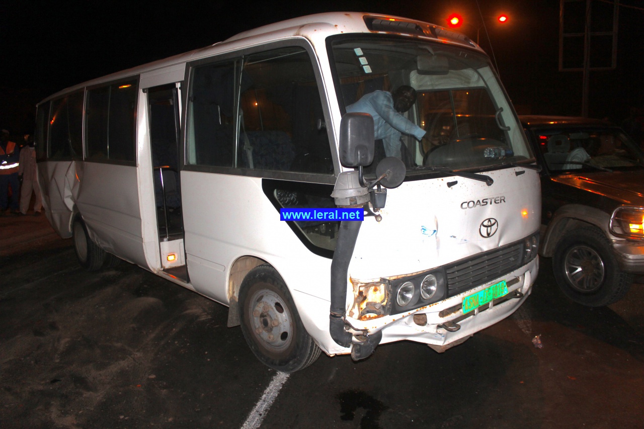 Photos - Spectaculaire accident sur la route de l’aéroport : Un camion fou provoque un carambolage