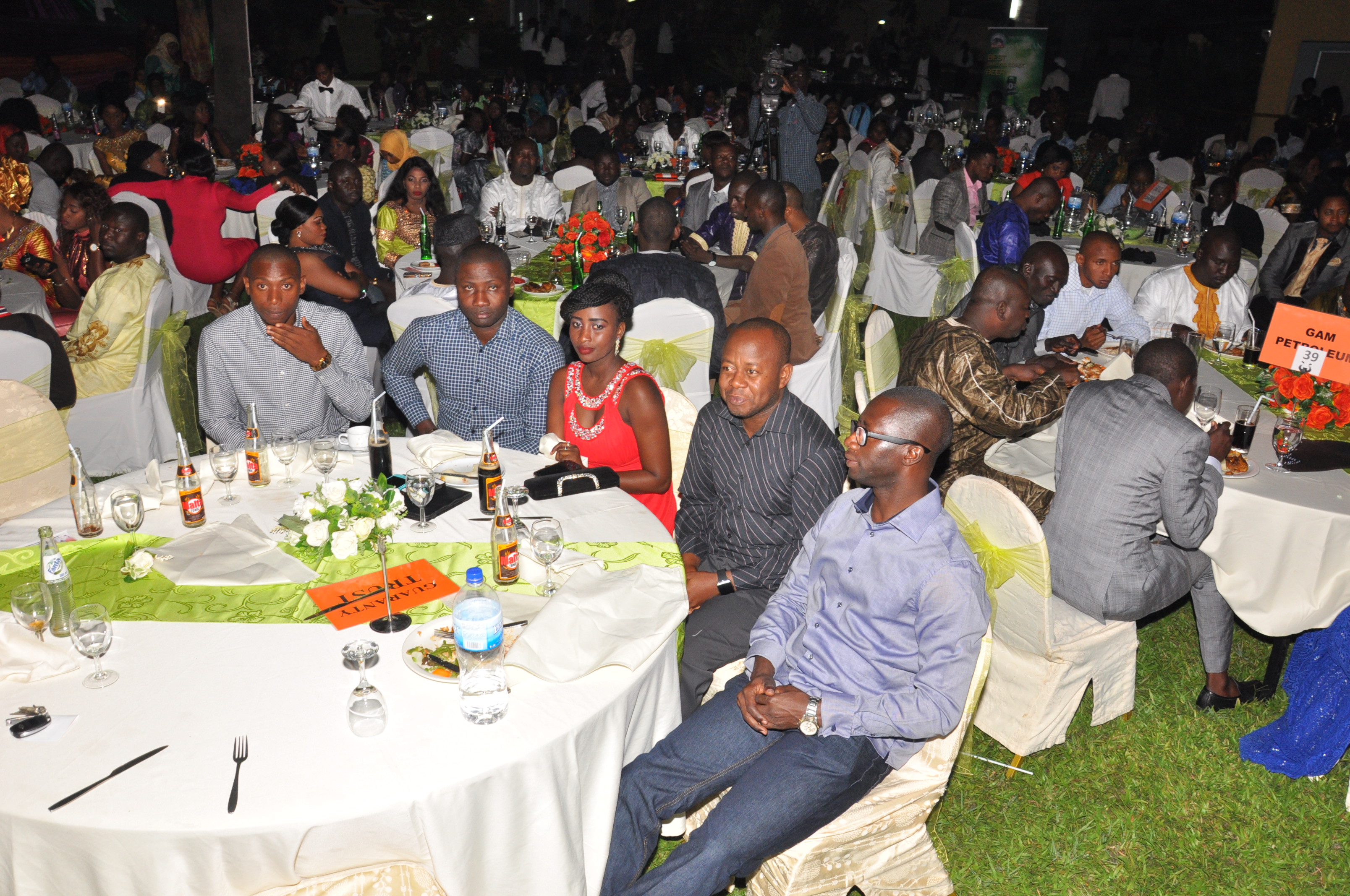 Gambian Independance day: Revivez les images de la soirée de gala avec le Port Authority animée par Pape Diouf.