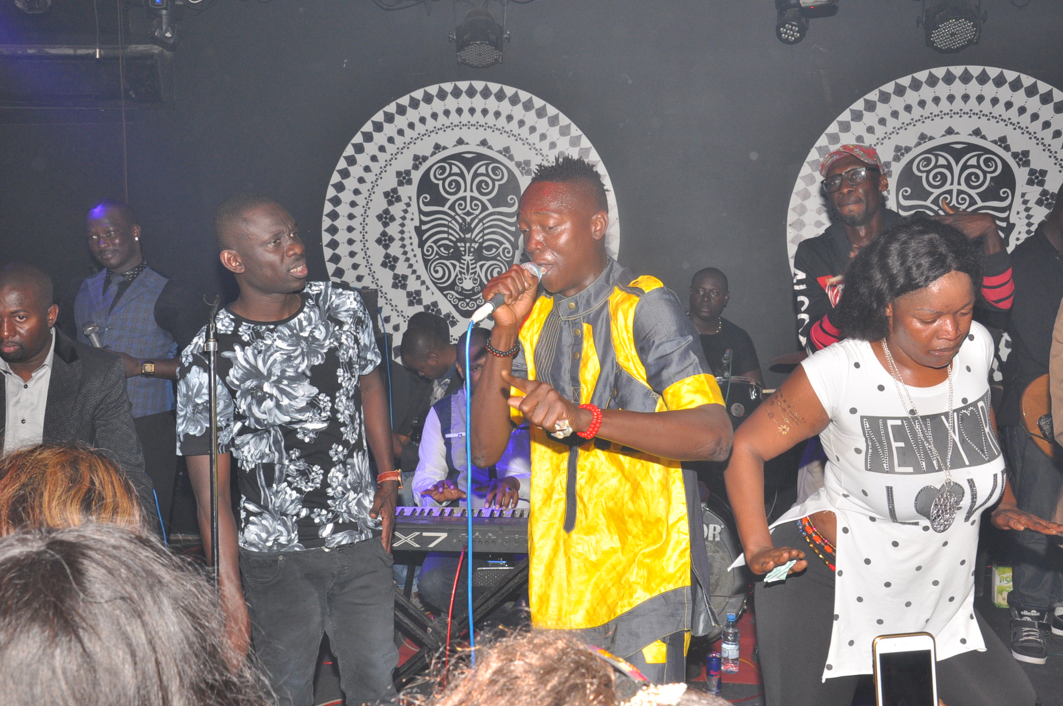 Quand Pape Diouf et Baye Babou se rencontrent, le Baramundi explose de joie. Regardez les images.