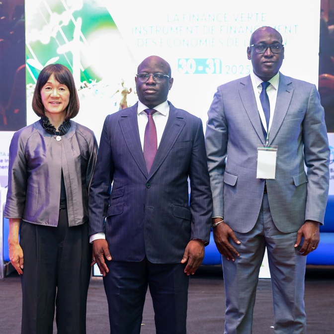 Le Ministre Cheikh Diba a lancé à Dakar, la 2e édition du Forum Ouest Africain sur la Finance Durable (WASFIF 2025) Le Ministre Cheikh Diba a lancé à Dakar, la 2e édition du Forum Ouest Africain sur la Finance Durable (WASFIF 2025)