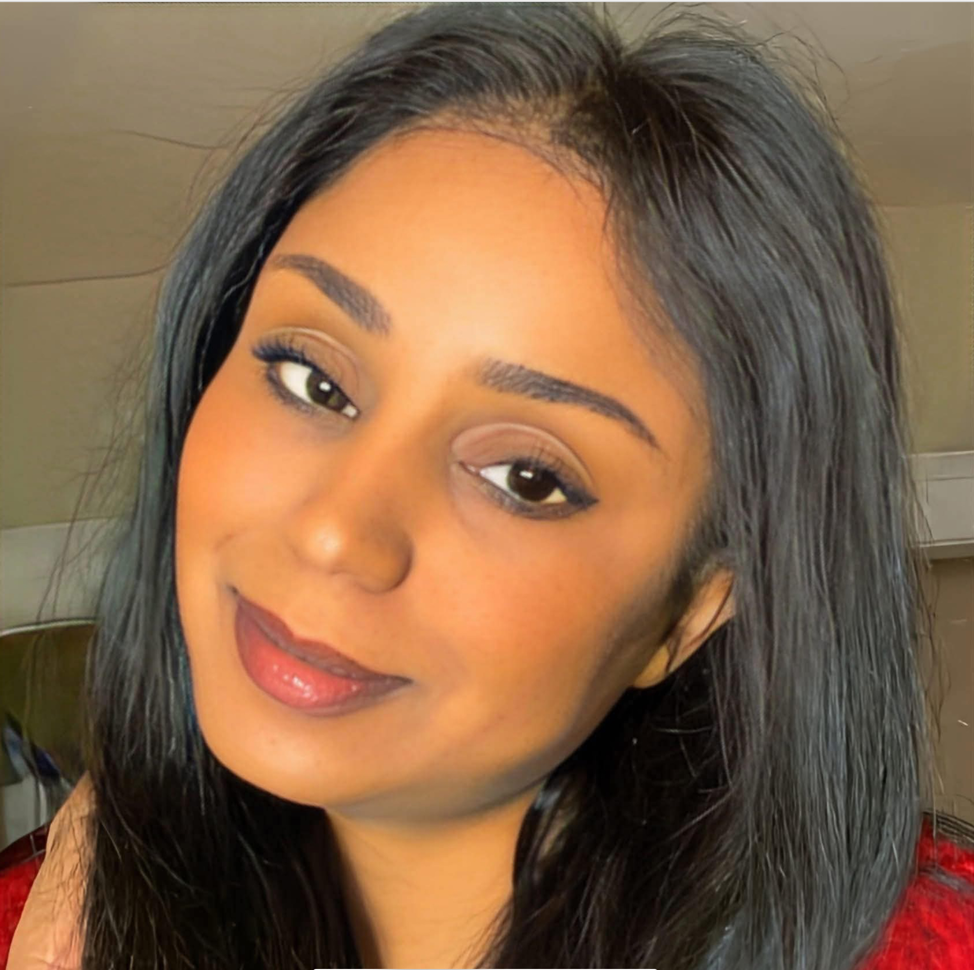 Scène virale à Sorano : éclairage sur l’identité de la dame en conflit avec la directrice de SORANO