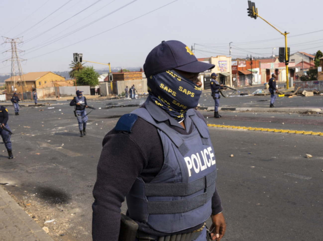 Tirs dans un foyer de travailleurs en Afrique du Sud: onze morts