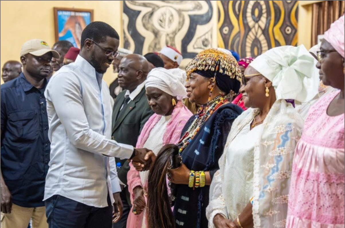 Casamance: Bassirou Diomaye Faye échange avec les acteurs clés du processus de paix à Ziguinchor