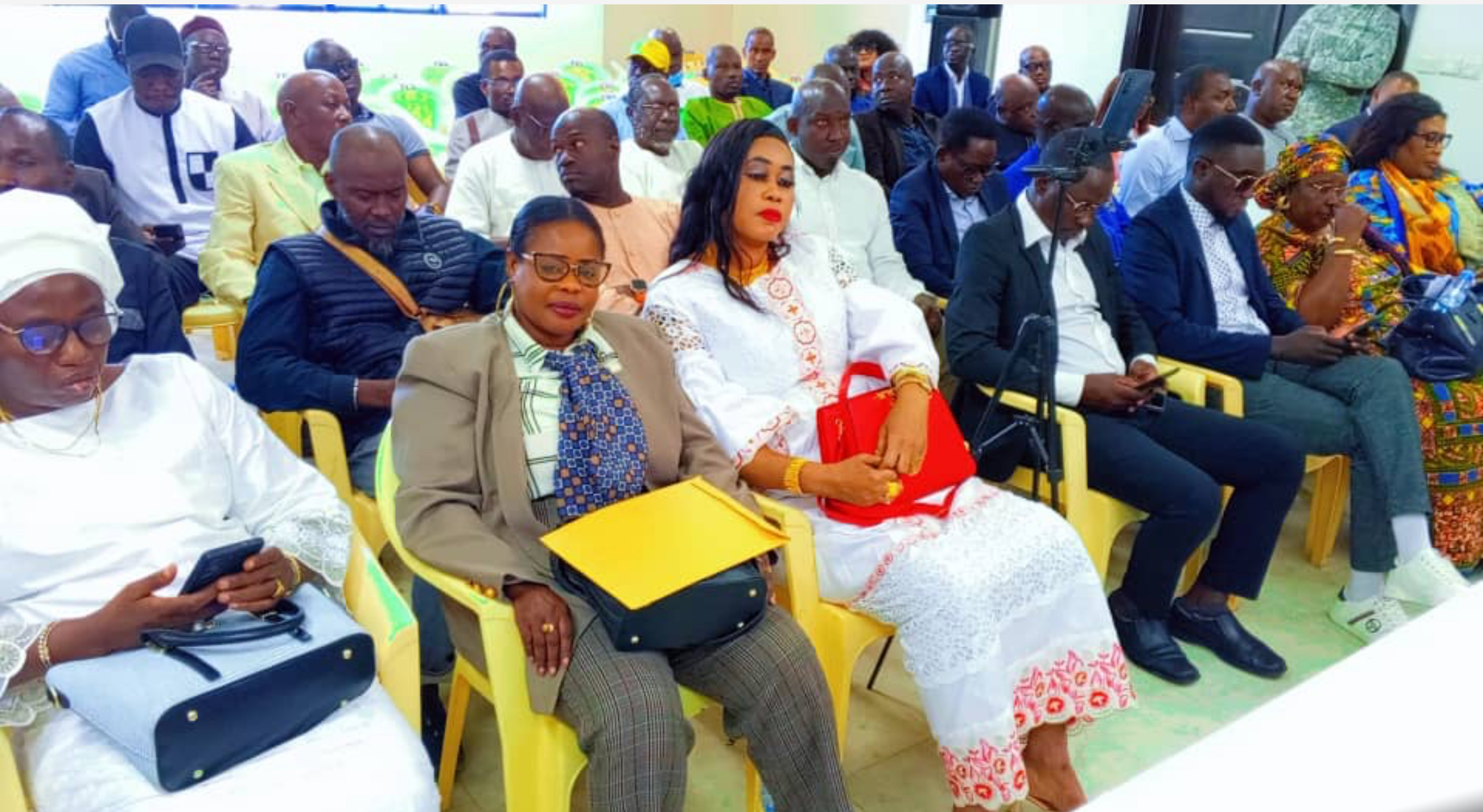 En images-Mobilisation exceptionnelle des cadres du PDS lors de l’Assemblée Générale sous la houlette du Président de de la Fédération Nationale des Cadres Libéraux Ousmane Feynaff GOUDIABY.