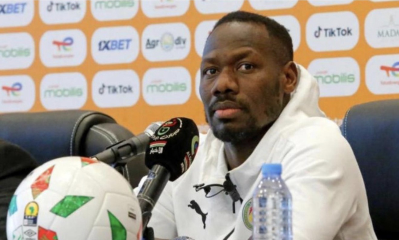 Finale CAN 2025 / La CAF Sanctionne le Sénégal : Pape Thiaw écope de 5 matchs de suspension + 100 000 $ d'amende, Ilimane Ndiaye et Ismael Sarr de 2 matchs…