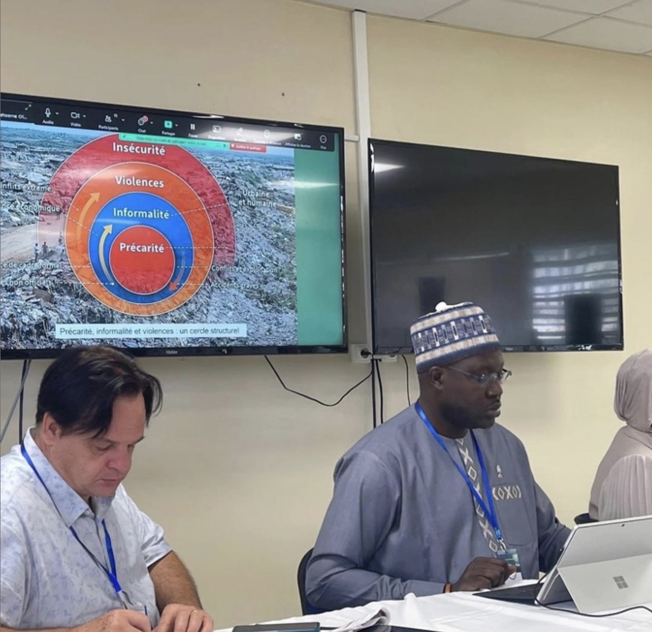 A l’Université des Antilles : Khalifa Ababacar Sarr, DG de la SONAGED a exposé les enjeux de précarité à la décharge de Mbeubeuss