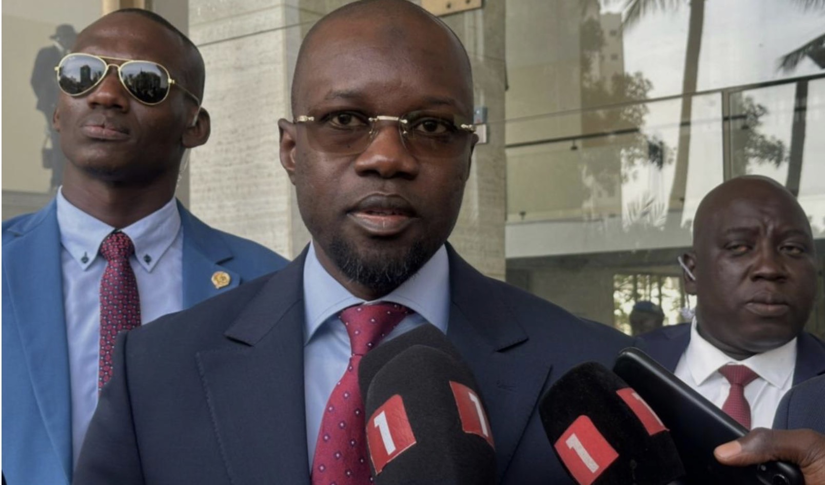 Sénégal : Franklin Nyamsi prédit la démission de Sonko et la nomination de cette femme politique comme Première ministre