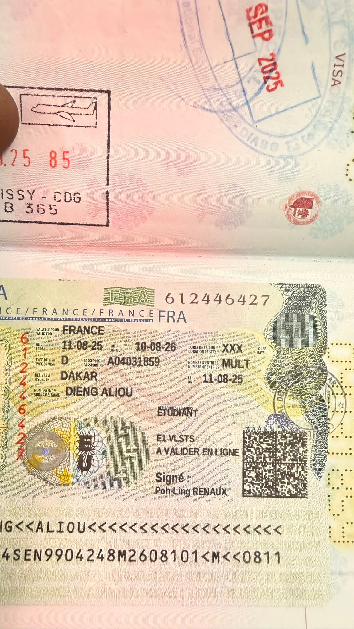 Documents retrouvés du jeune étudiants Sénégalais Aliou Dieng à Paris merci de prendre contact au 69 Boulevard Strasbourg 75010 Paris