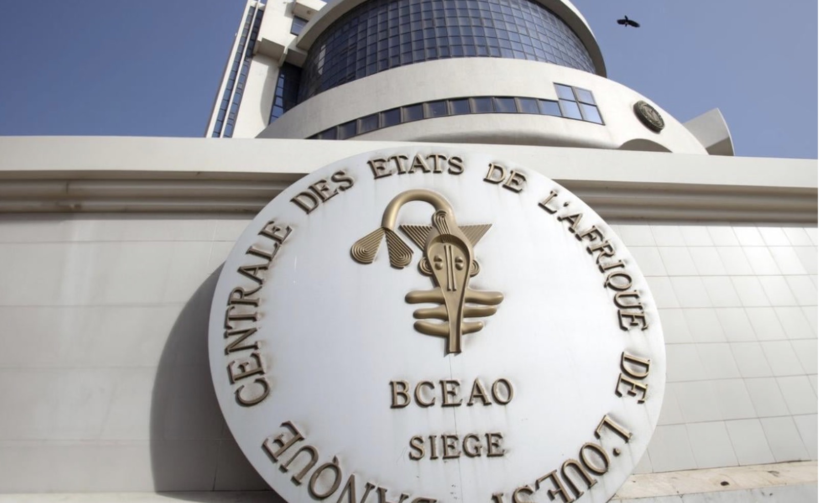 Pourquoi la baisse des taux de la BCEAO ne soulage pas (encore) votre portefeuille