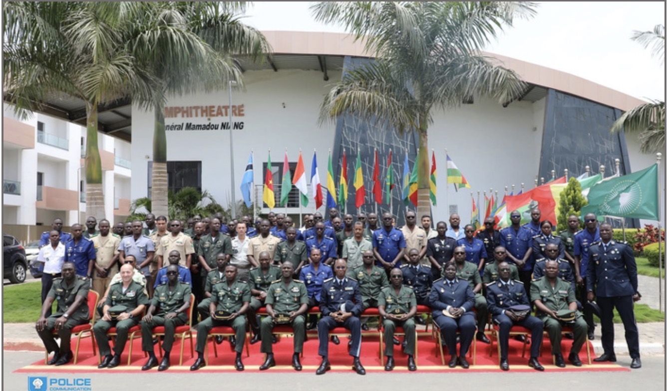 Migration irrégulière : la Police nationale sénégalaise expose sa stratégie devant les élites militaires