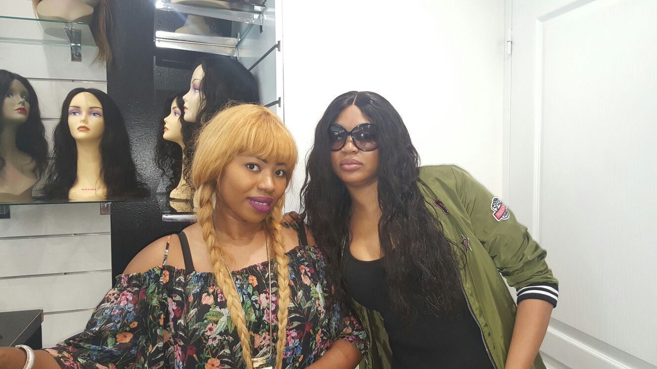 Colé Faye en mode Perruque Brésilienne Closure confectionnée par Taco Affro la coiffeuse des VIP et STAR.