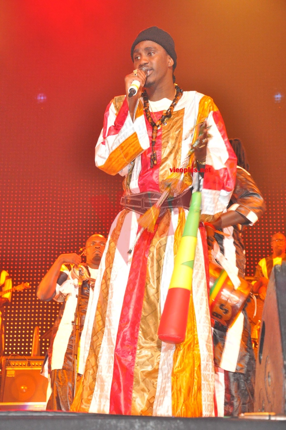 PHOTOS: Waly Seck en mode "Baye Fall" sur la scène de Bercy.