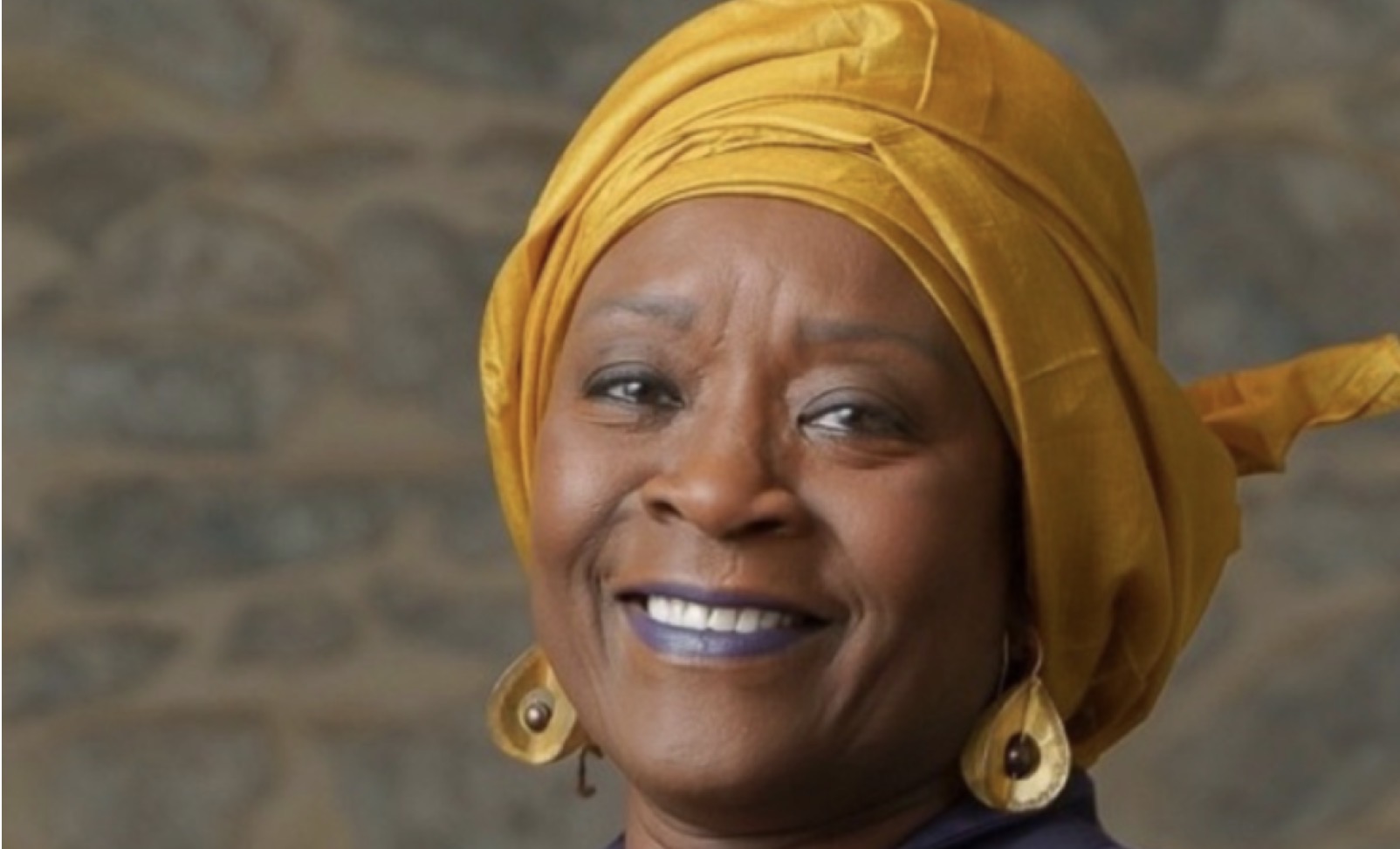 L'ancienne directrice de la BCEAO Fatimatou Zahra Diop défend la ministre Djireye Coly