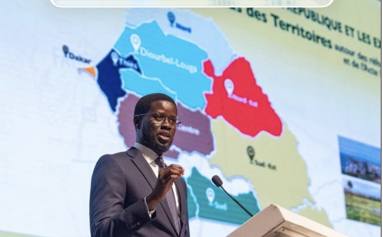 Réforme territoriale : le chef de l'État mise sur les Pôles-Territoires