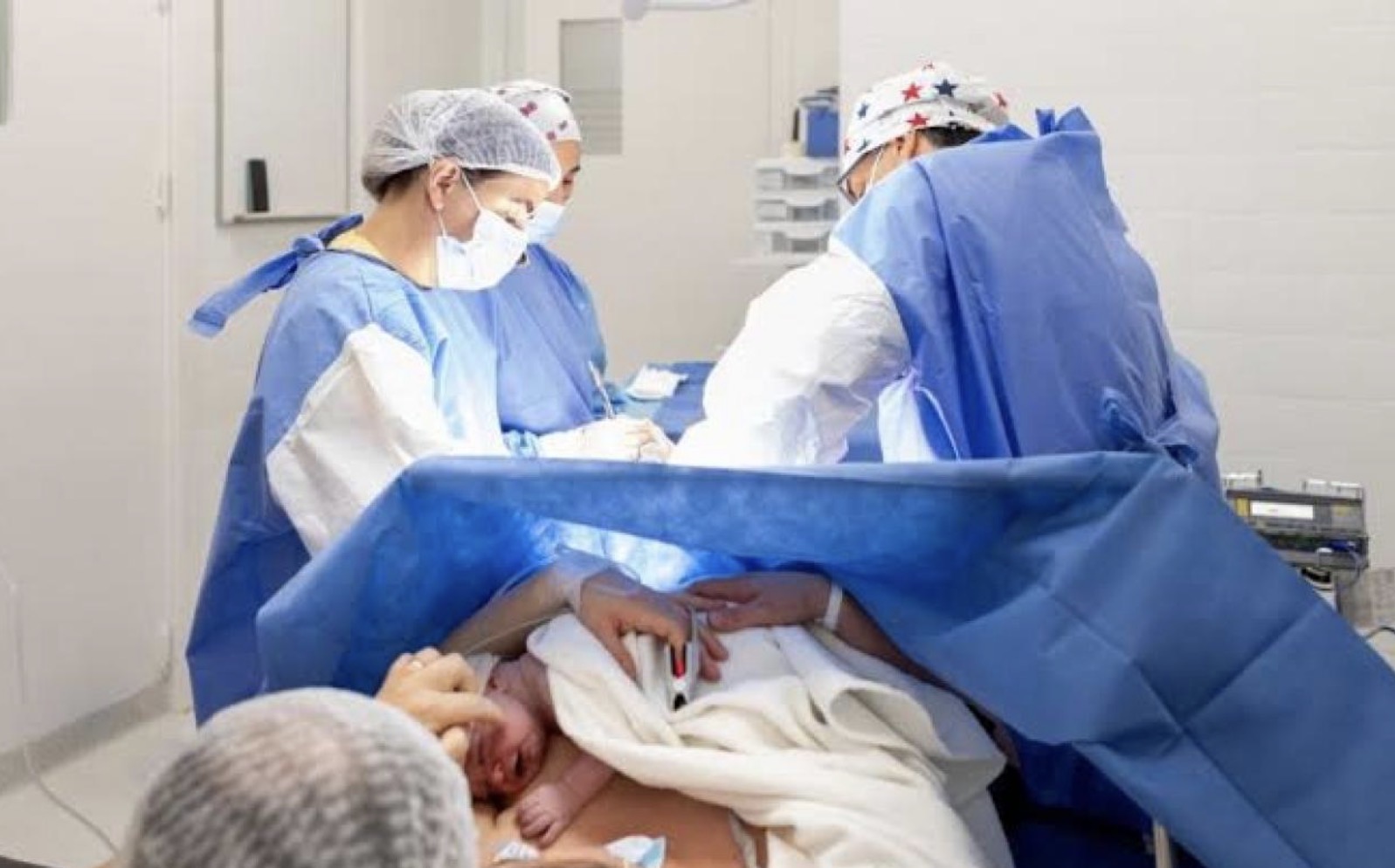 Accouchements par césarienne : la Turquie punit plus de 100 médecins (média)