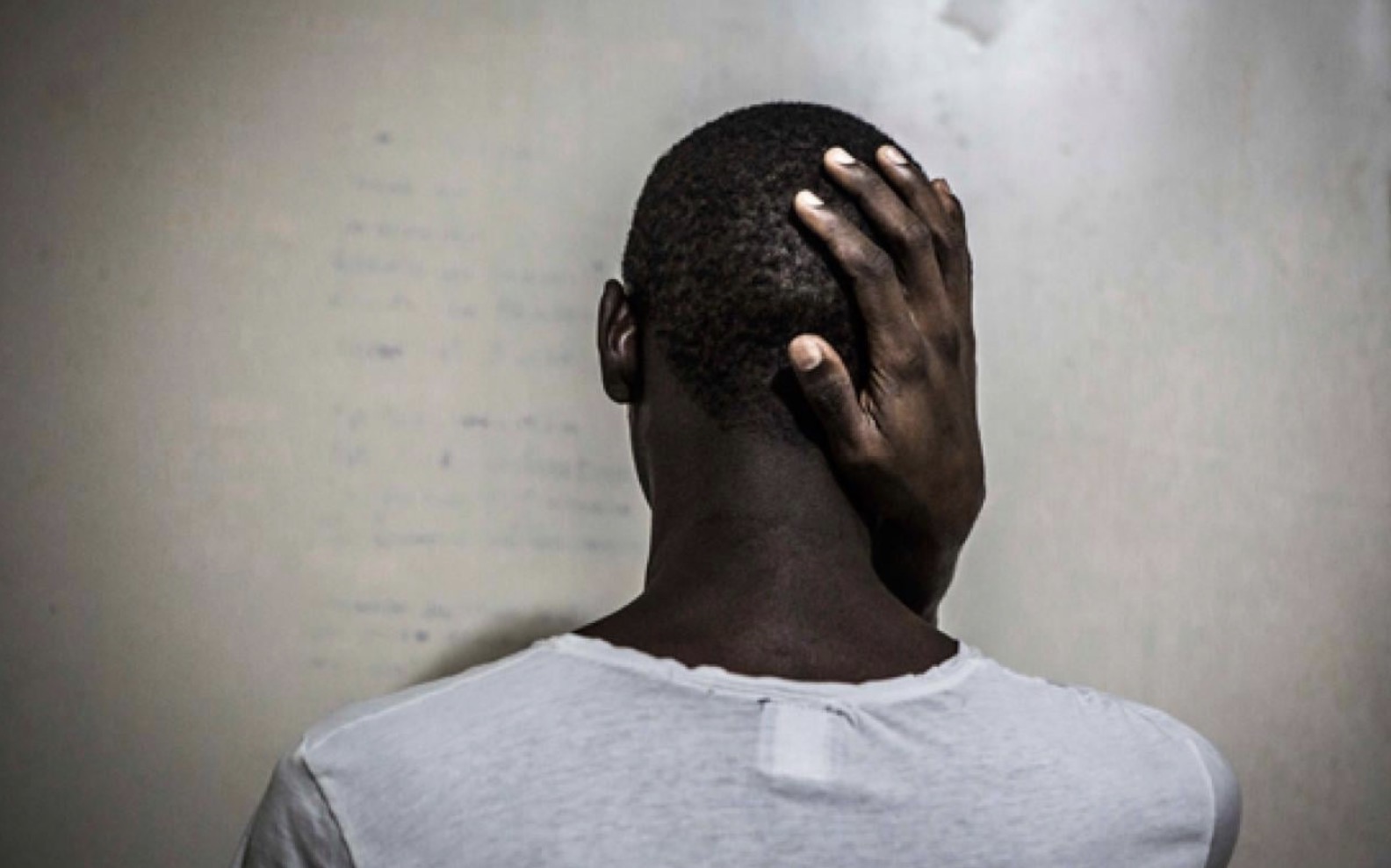 Homos à Yeumbeul : arrêté pour harcèlement, un enseignant avoue ses pulsions et livre ses partenaires