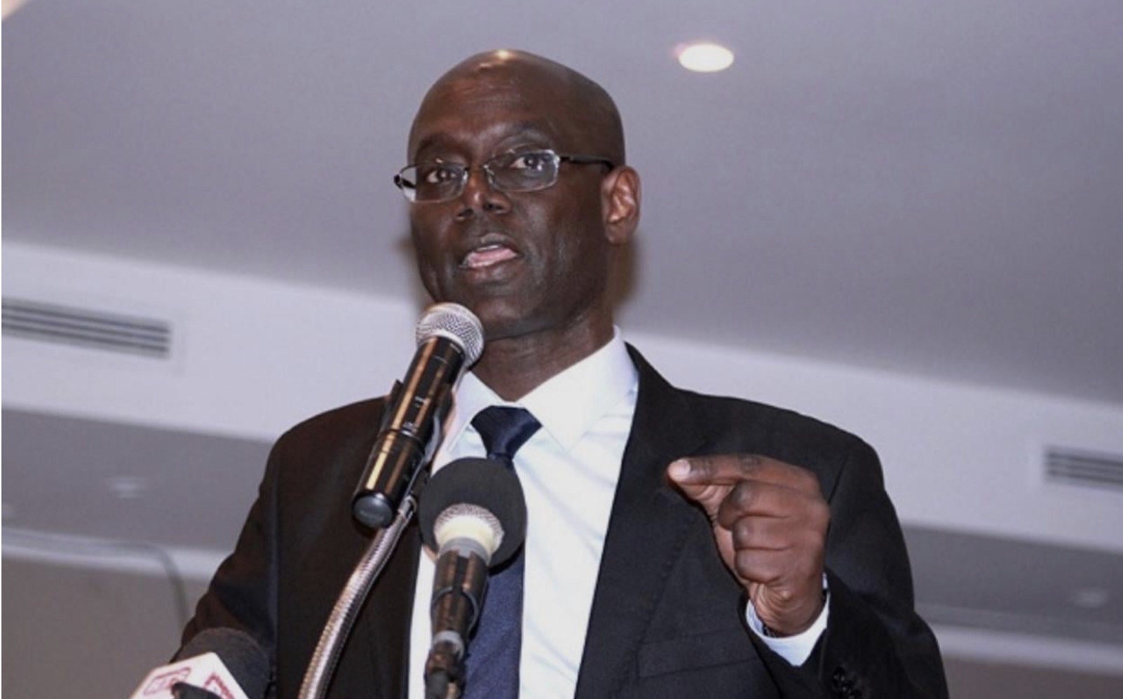 Détruire des vies pour caser sa clientèle politique » : Thierno Alassane Sall charge le régime