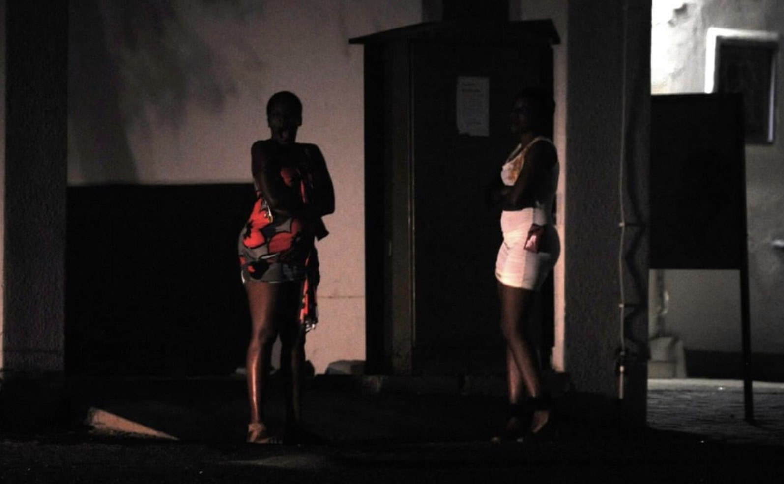 Nord-Foire : Sept personnes déférées au parquet dans une affaire de prostitution clandestine