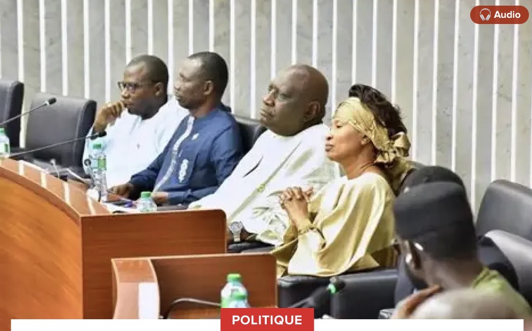Tension à l'Assemblée nationale : Le groupe Takku Wallu Sénégal dénonce une agression contre Abdou Mbow et annonce une plainte