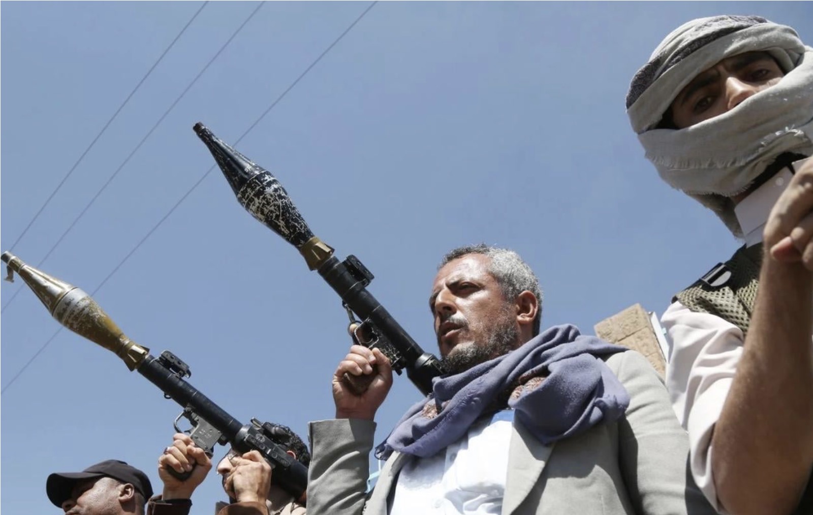 Aéroport ciblé à répétition, école endommagée : Ryad sous le feu des Houthis
