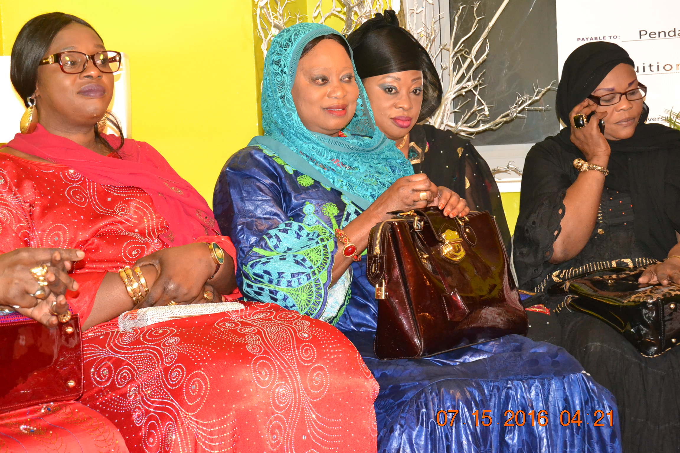 La surprise de la grande dame Adja Astou Kane Faye Smith et ses amies à Pape Diouf à New York.
