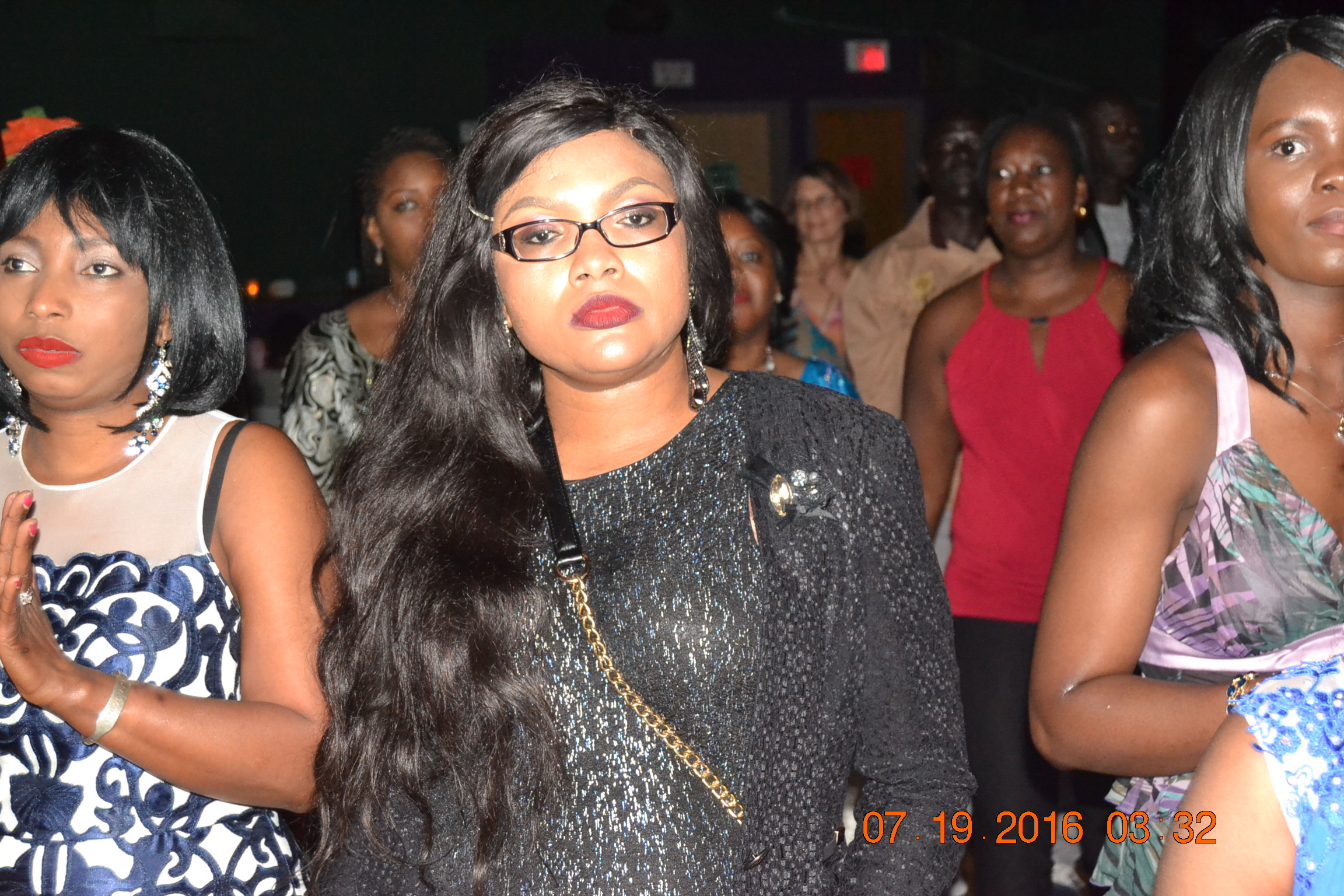 New African Production INC présente Pape DIOUF au Cadar Center de Minneapolis. Regardez