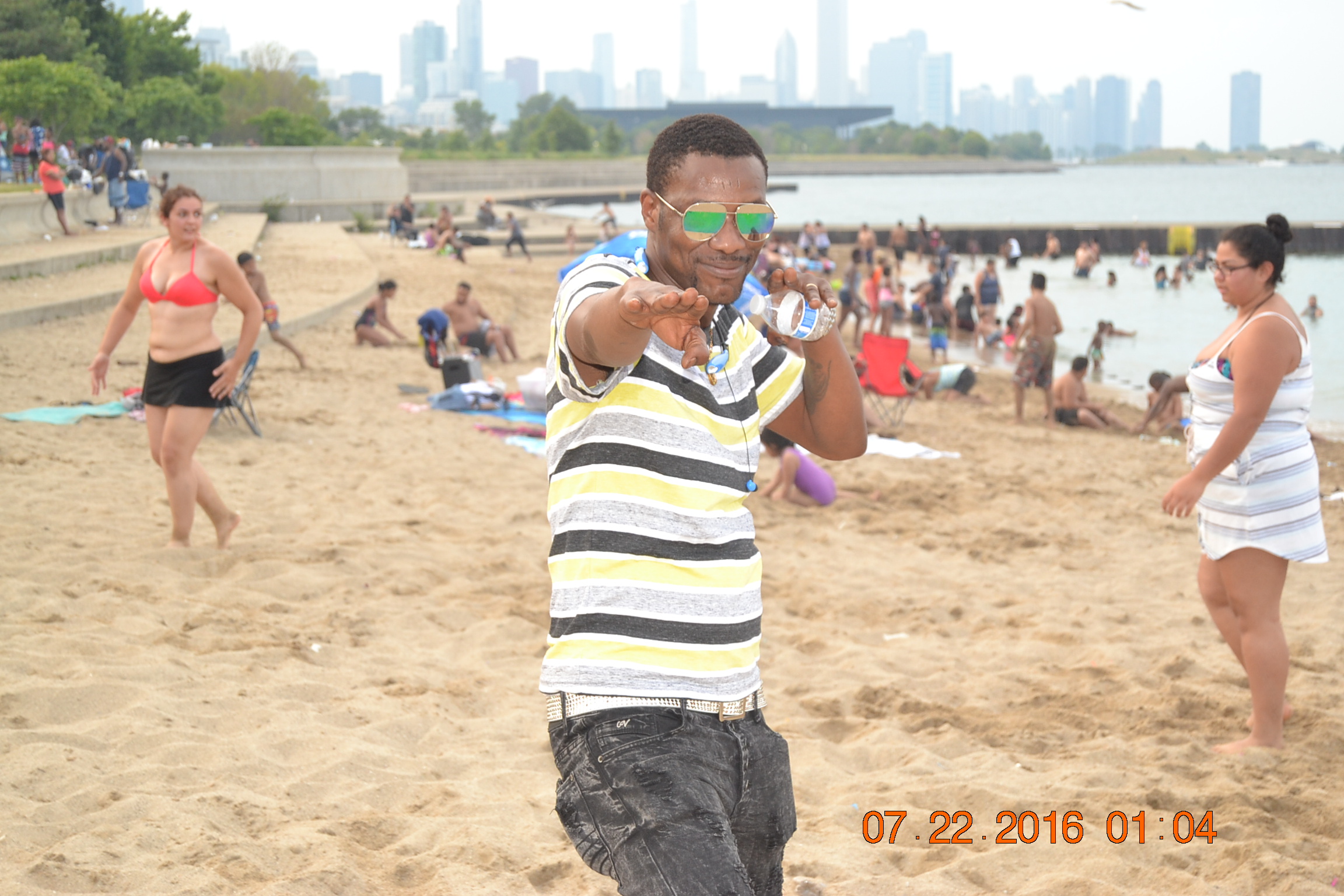 Reportage: Vipeoples à la découverte de la plage de Chicago. Regardez.