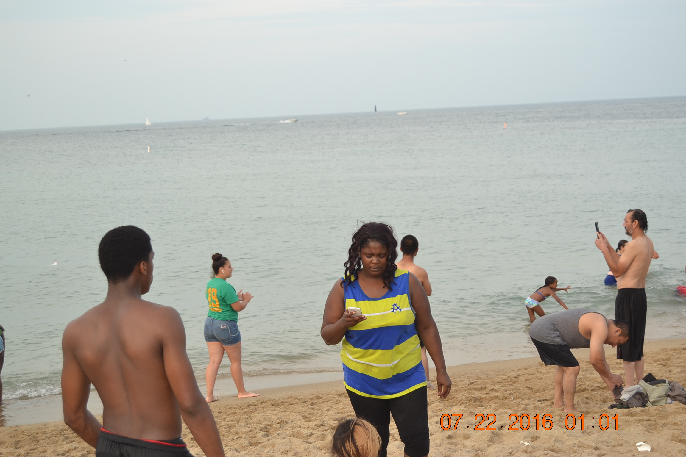 Reportage: Vipeoples à la découverte de la plage de Chicago. Regardez.