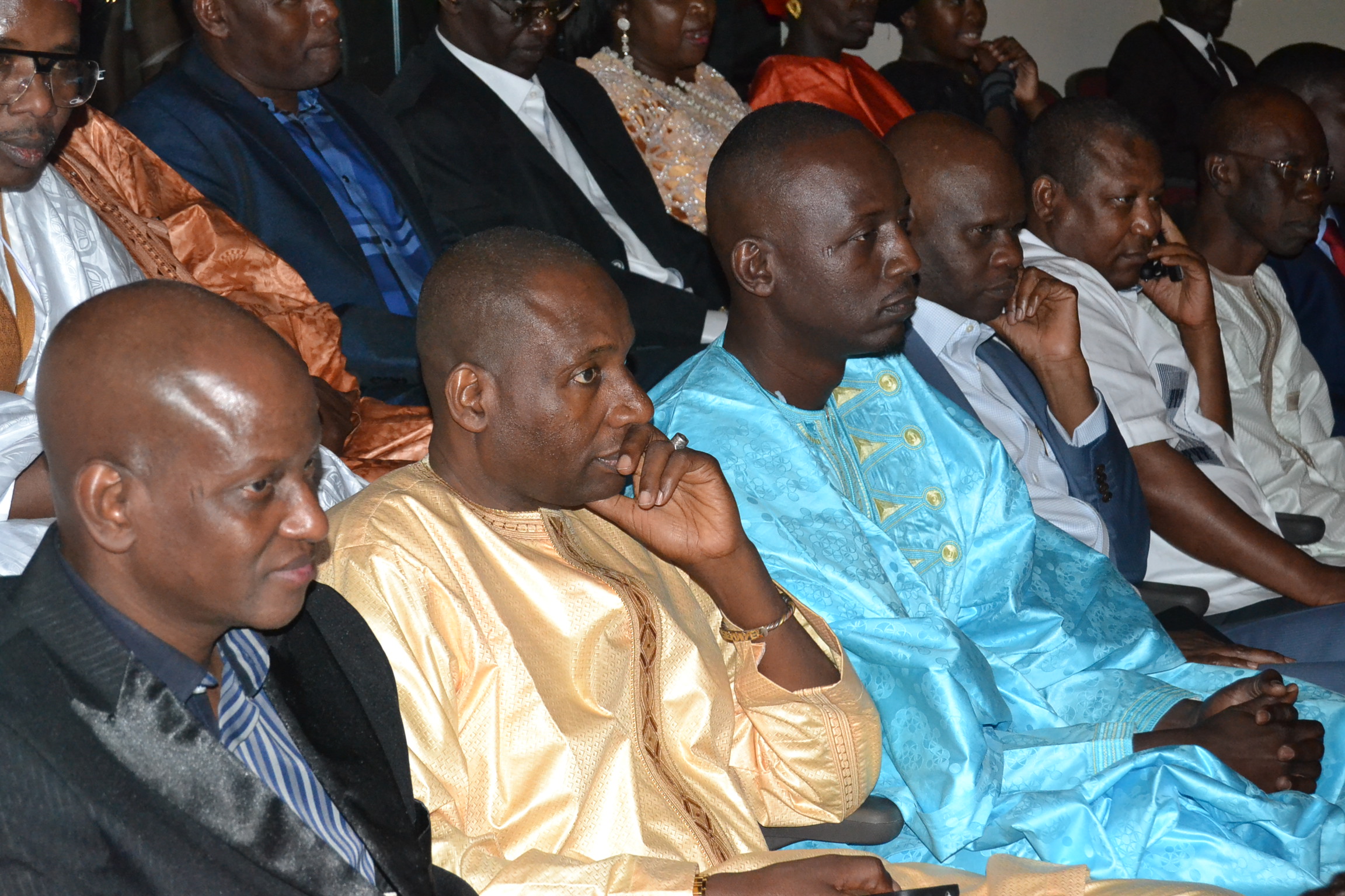 AMERICAN TOUR: Pape Diouf demontre sa force à Rhode Island avec l'association des cadres de l'APR.