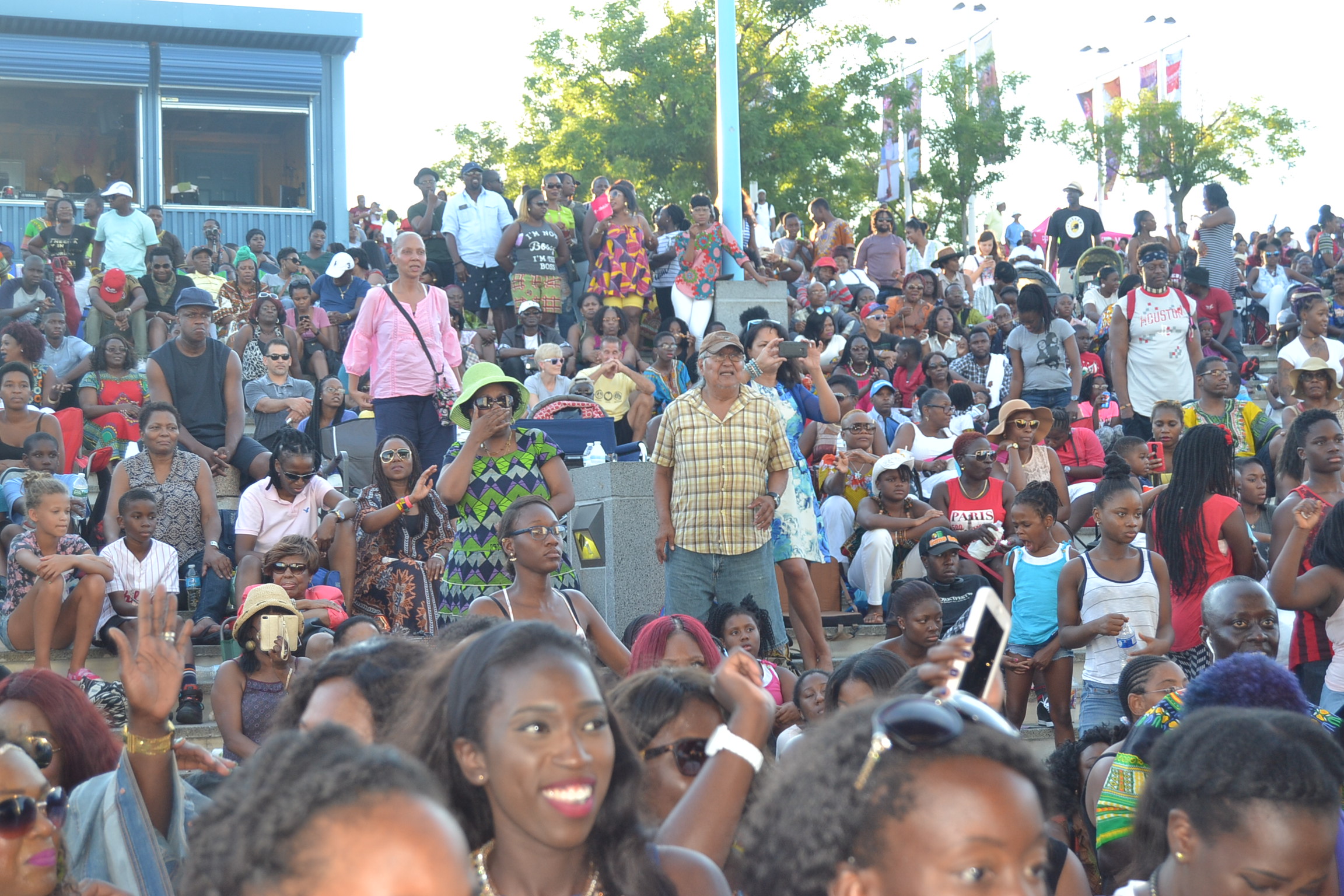 ACANA FESTIVAL PHILADELPHIA: Pape Diouf met le paquet et succède Davido et Flavour.