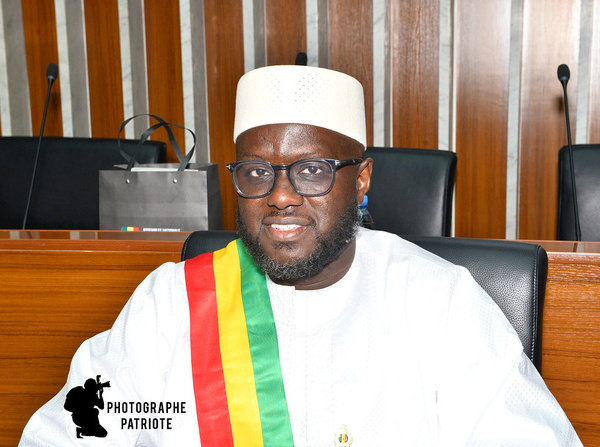 Clôture de la session parlementaire : l’Assemblée nationale présente ses réformes majeures sous la présidence d’El Malick Ndiaye