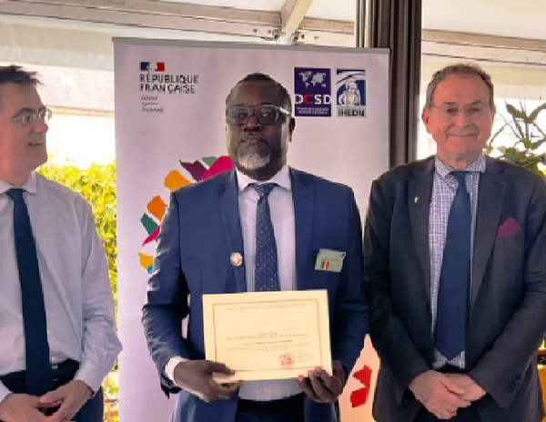 Mamadou Mouth Bane certifié par l’IHEDN à Paris : Une reconnaissance de l’expertise sénégalaise en sécurité