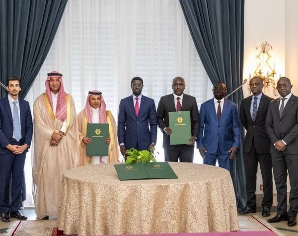 Usine de Dessalement d’eau de mer de la Grande Côte : Signature de la version renégociée du contrat de construction et d’exploitation