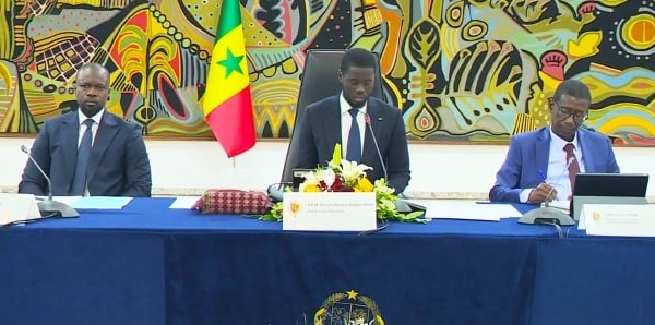 Les 11 Engagements du Président DIOMAYE à la veille des élections présidentielles.