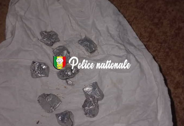 Saint-Louis : Un passager arrêté lors d’un contrôle routier à Bango. avec neuf boulettes de crack