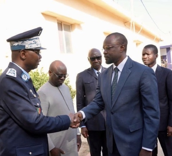 Ousmane Sonko en visite à la Police nationale : Un engagement renouvelé pour la sécurité