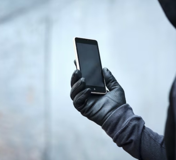 Colobane : un cambrioleur trahi par son téléphone