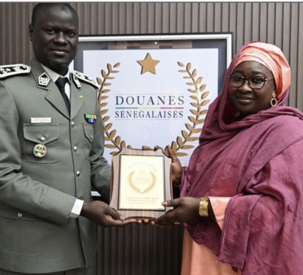 Photos / Organisation de la Conférence Ramadan 2026 : L’Amicale du Personnel féminin de la Douane reçue par le Directeur général